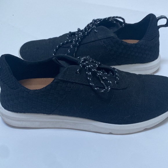 Tom’s Cabrillo Sneakers - Picture 3 of 5